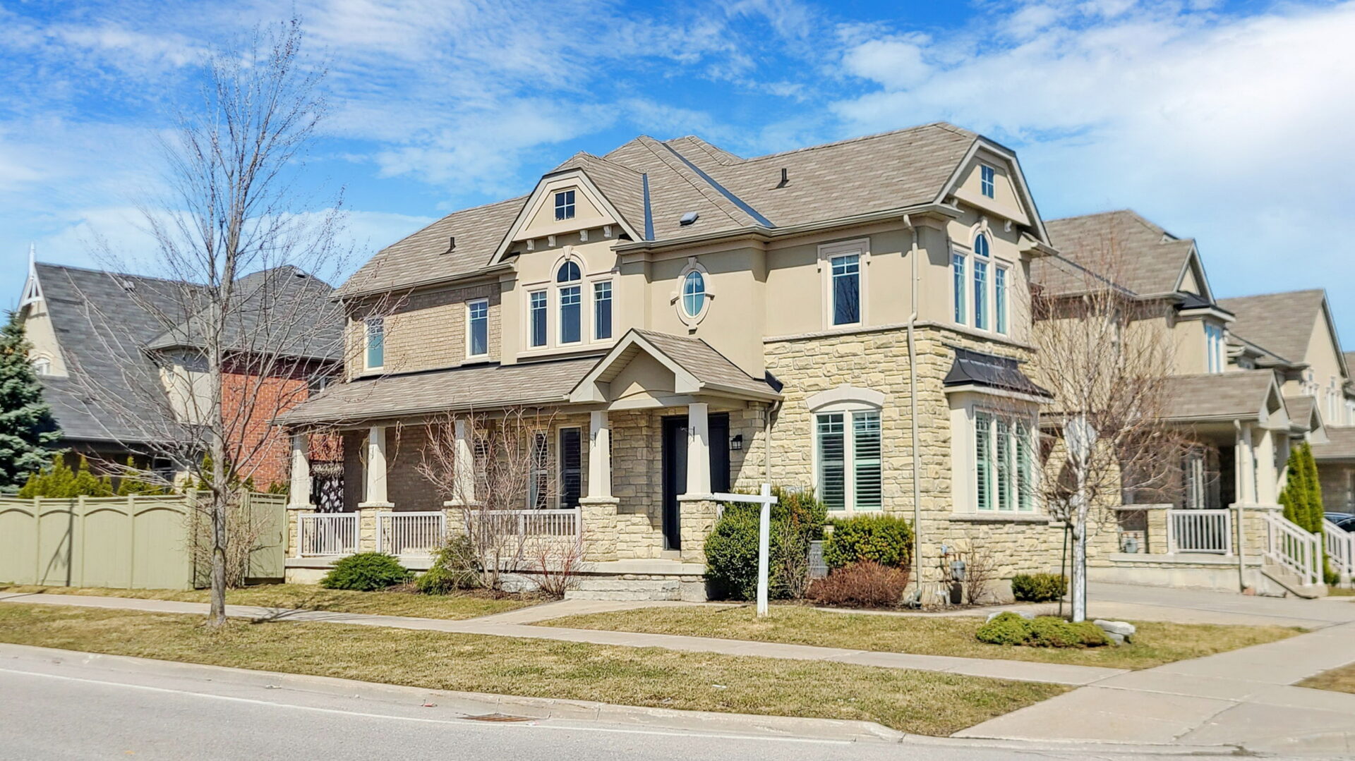 2 Brower Ave, Richmond Hill RE/MAX AllStars Benczik Kavanagh Real